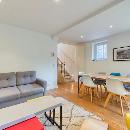 Dom wakacyjny Ninon Charmante Maison De Avec Parking *